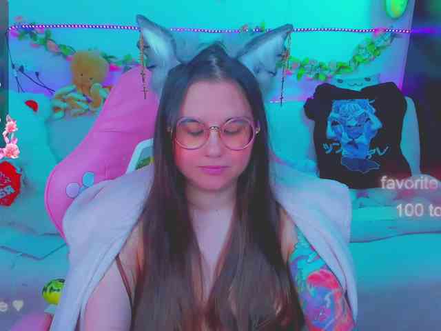 LoliSuccub webcam