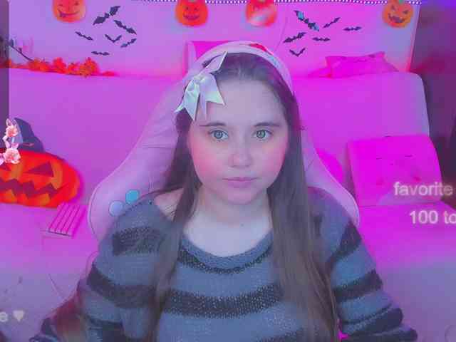 LoliSuccub webcam