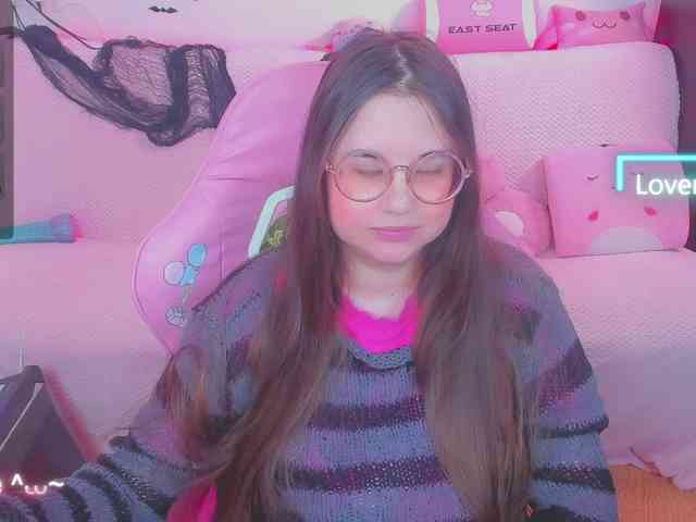 LittleKitsune Live Webcam on BongaCams