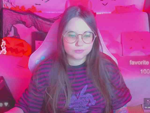 LoliSuccub webcam