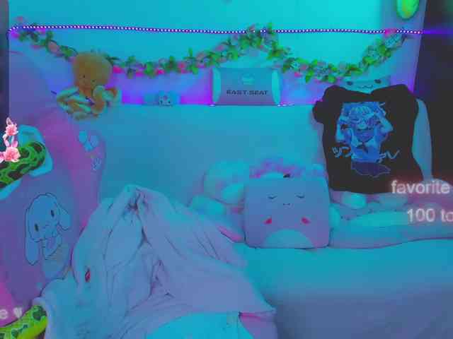 LoliSuccub webcam