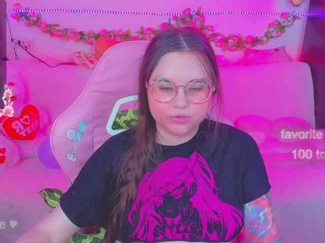 LoliSuccub webcam