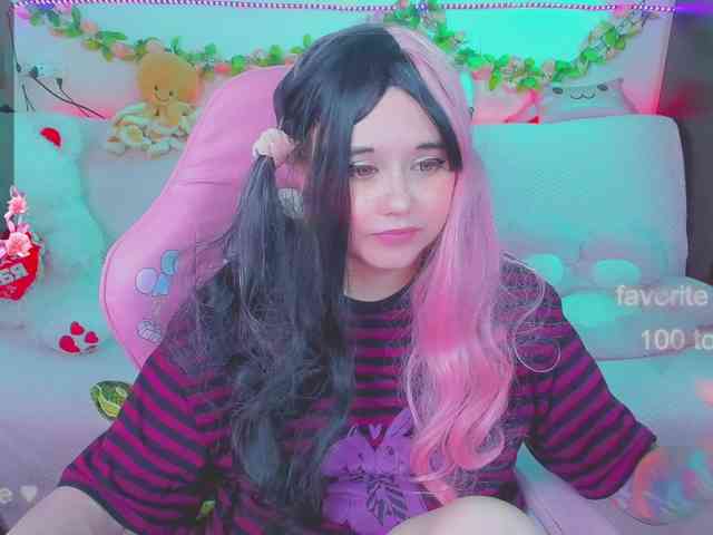 LoliSuccub webcam