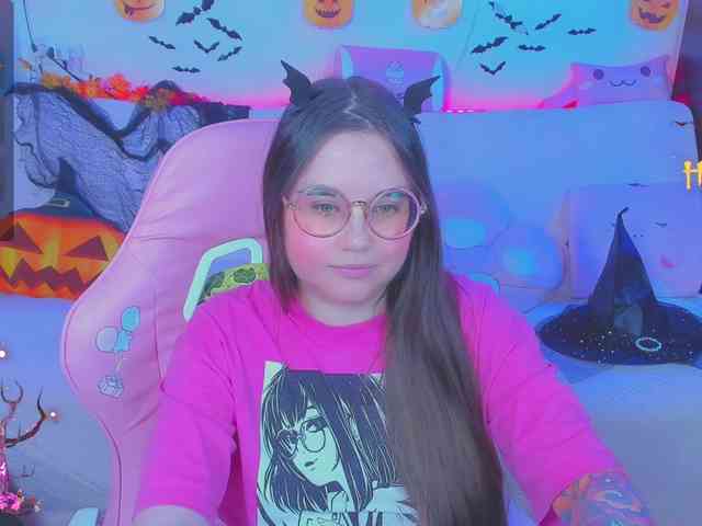 LoliSuccub webcam