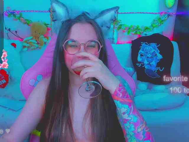 LoliSuccub webcam