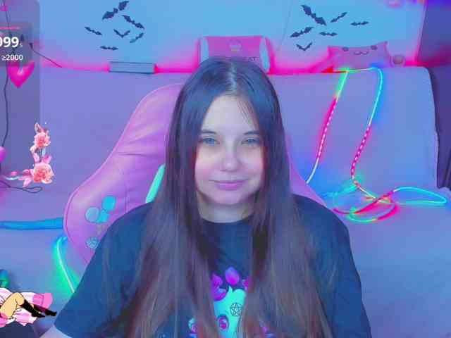 LoliSuccub webcam