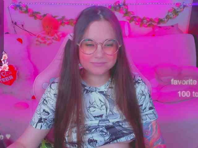 LoliSuccub webcam