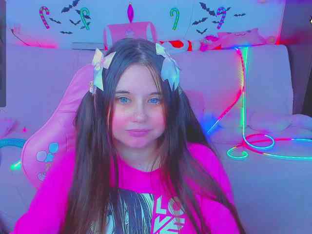 LoliSuccub webcam