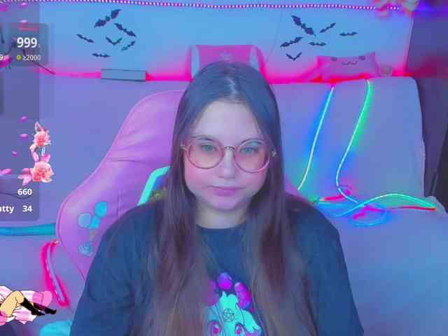 LoliSuccub webcam