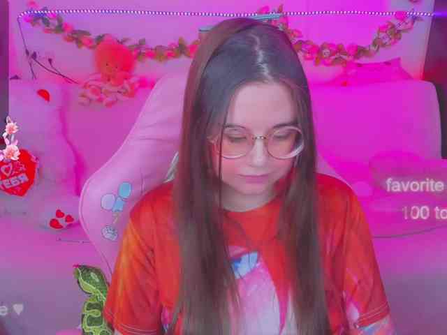 LoliSuccub webcam
