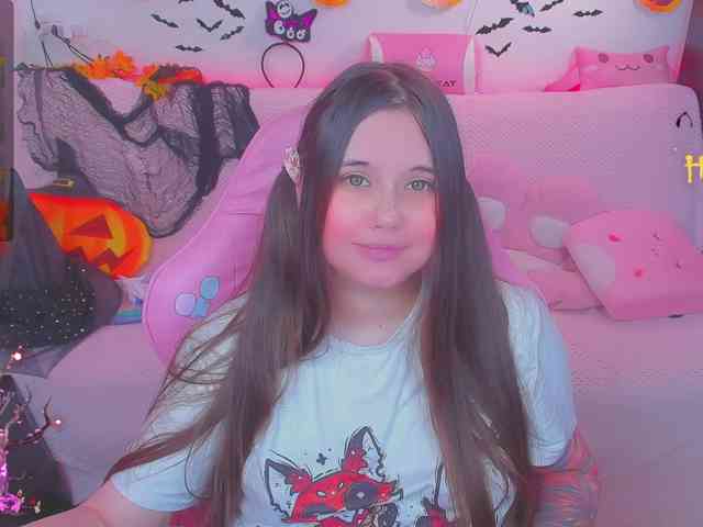 LoliSuccub webcam