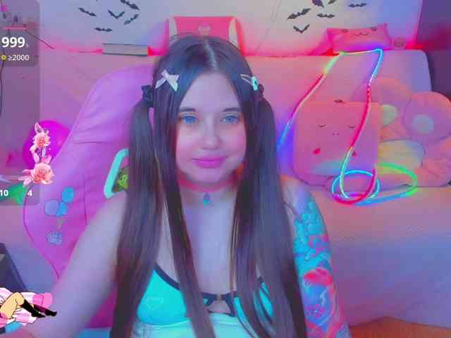 LoliSuccub webcam