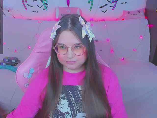LoliSuccub webcam