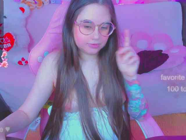 LoliSuccub webcam