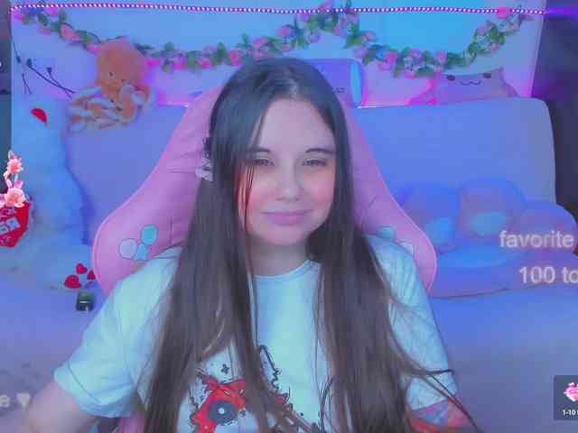LoliSuccub webcam