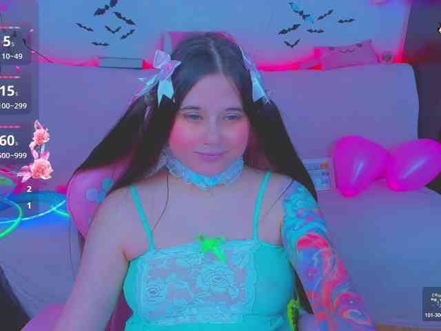 LoliSuccub webcam