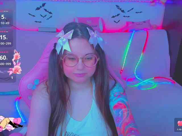 LoliSuccub webcam