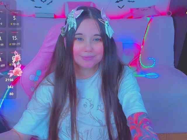 LoliSuccub webcam