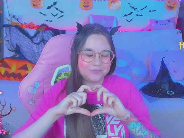 LoliSuccub webcam