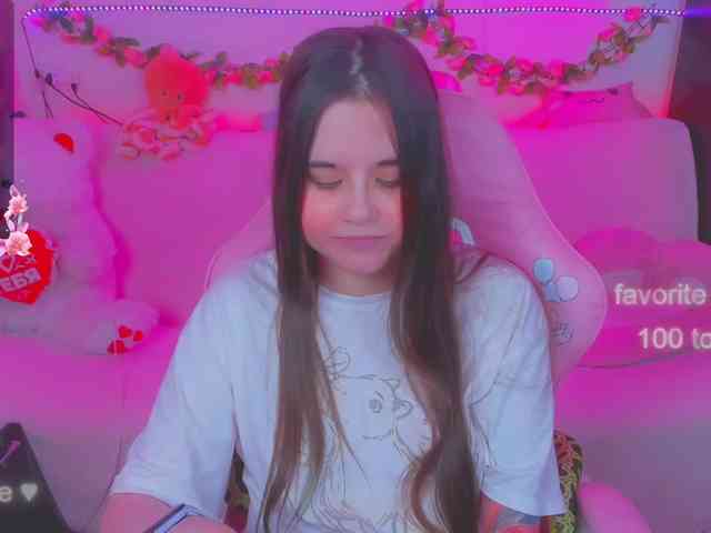 LoliSuccub webcam