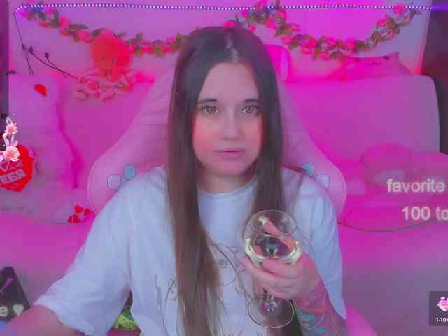 LoliSuccub webcam