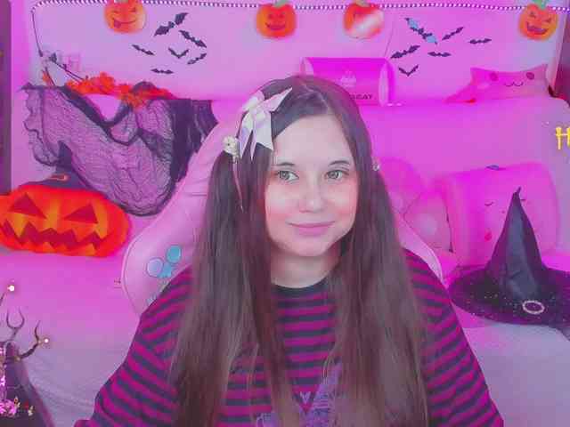 naked chat LittleKitsune