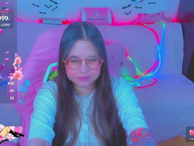 LoliSuccub webcam