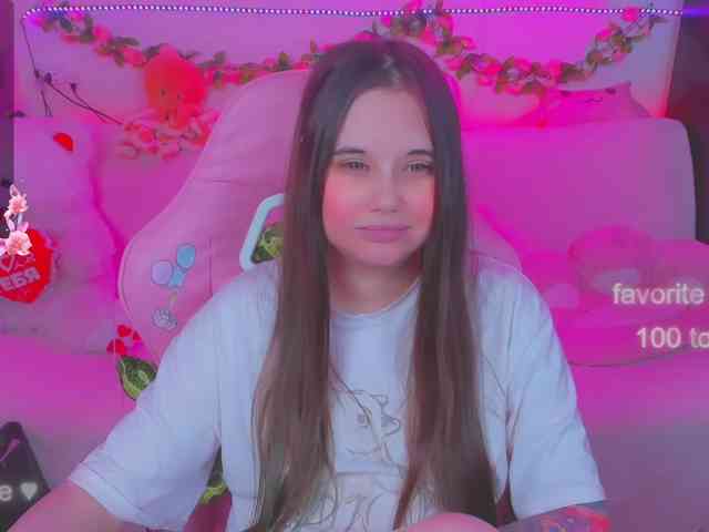 LoliSuccub webcam