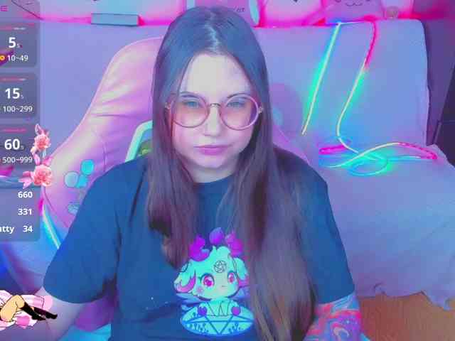 LoliSuccub webcam