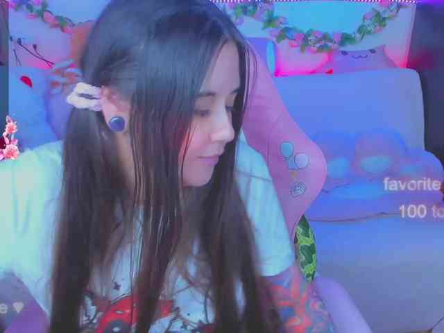 LoliSuccub webcam