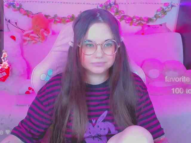LoliSuccub webcam