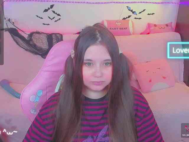 LoliSuccub webcam