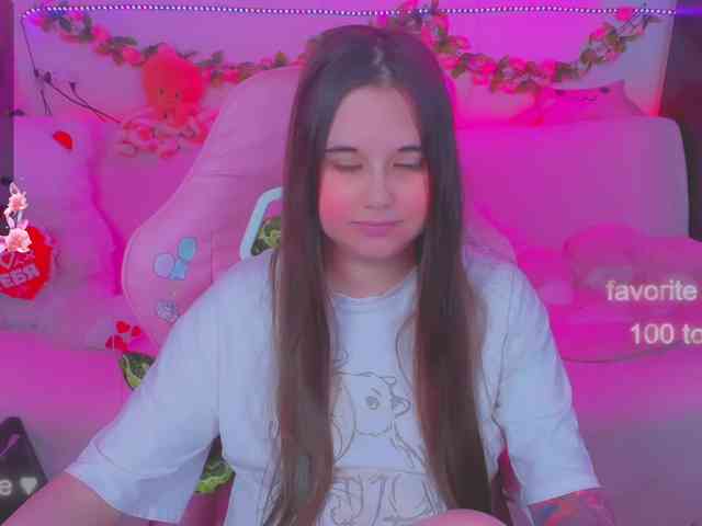 LoliSuccub webcam