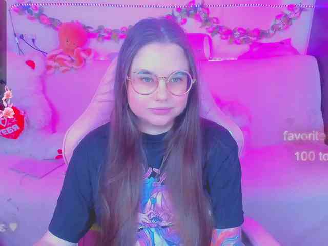 LoliSuccub webcam