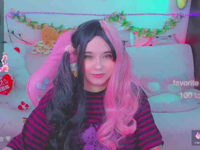 LoliSuccub webcam