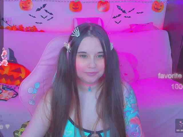 LoliSuccub webcam