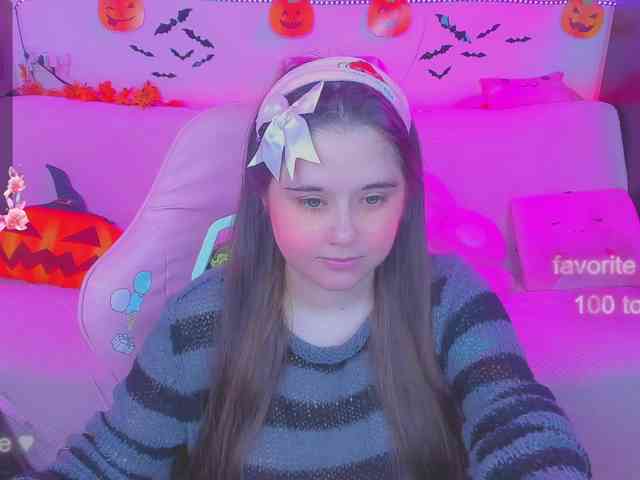 LoliSuccub webcam