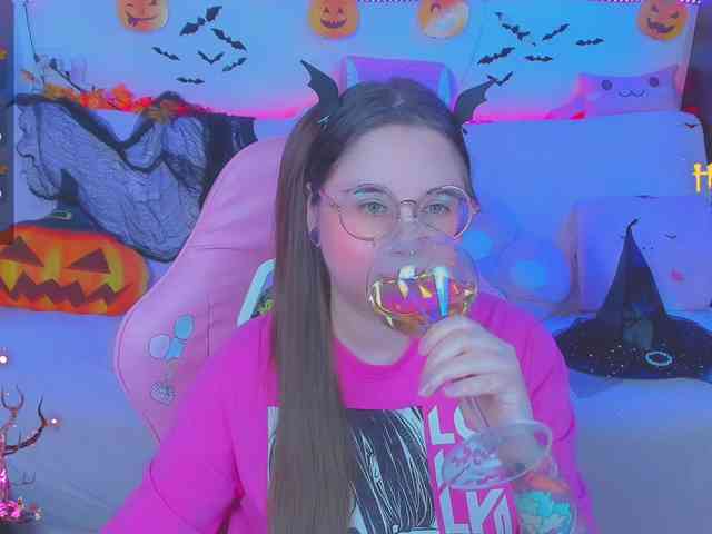 LoliSuccub webcam