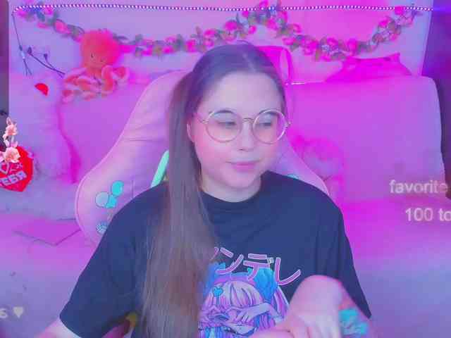 LoliSuccub webcam