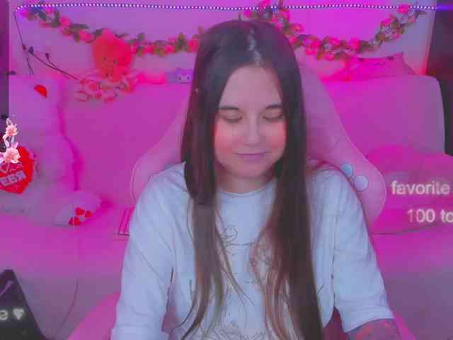 LoliSuccub webcam