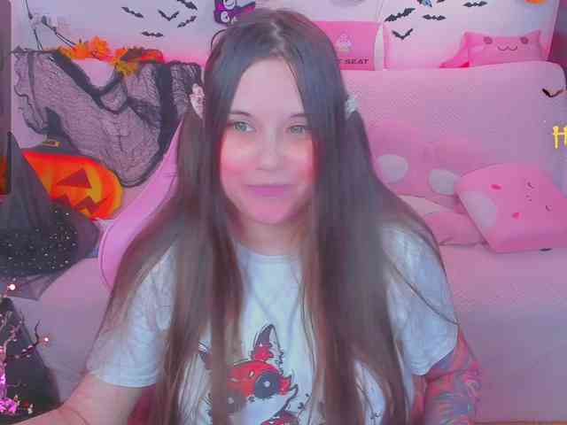 LoliSuccub webcam