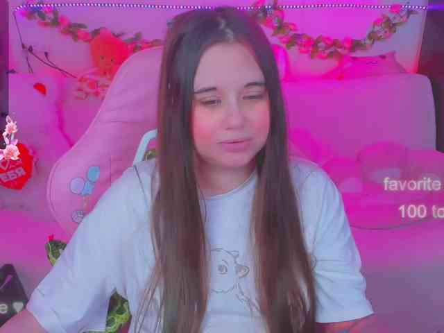 LoliSuccub webcam