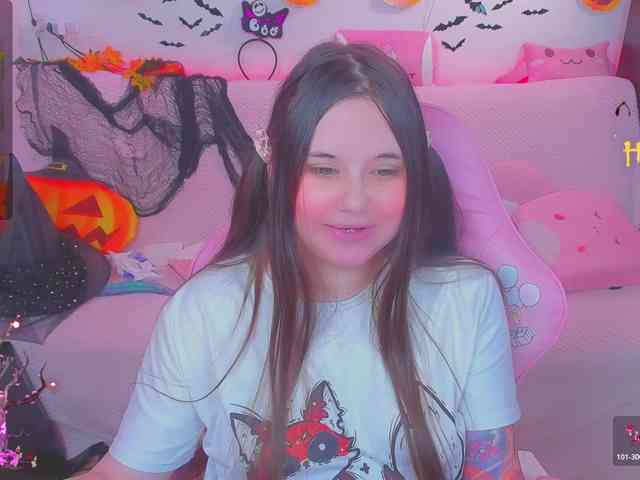 LoliSuccub webcam