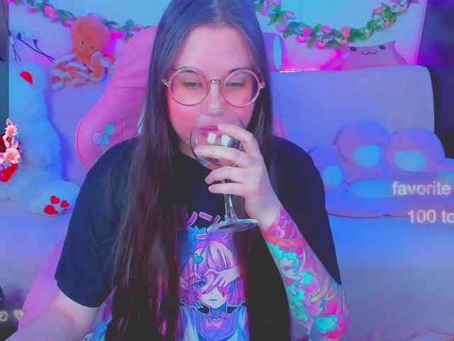 LoliSuccub webcam
