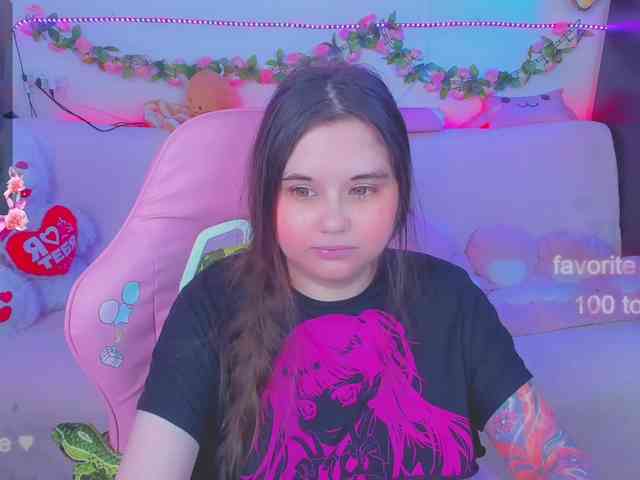 LoliSuccub webcam