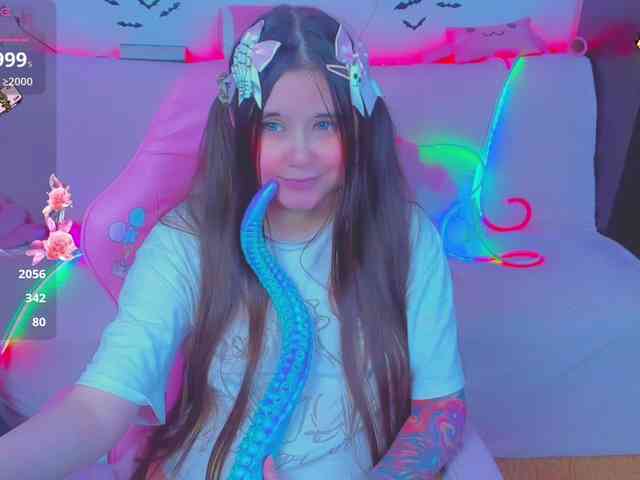 LoliSuccub webcam