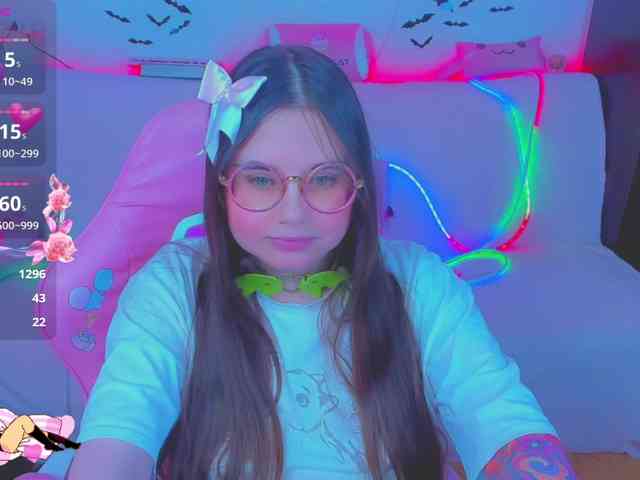 LoliSuccub webcam