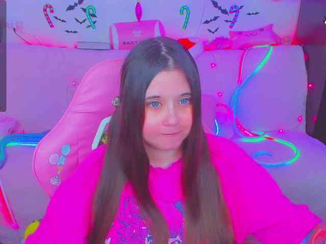 LoliSuccub webcam