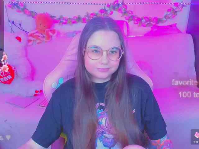 LoliSuccub webcam