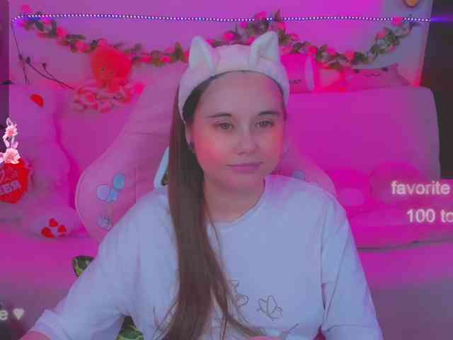 LoliSuccub webcam